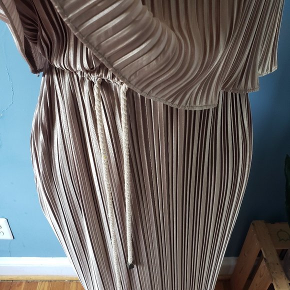 "Carrie" Maxi Dress by Single/ Size M - Picture 6 of 13